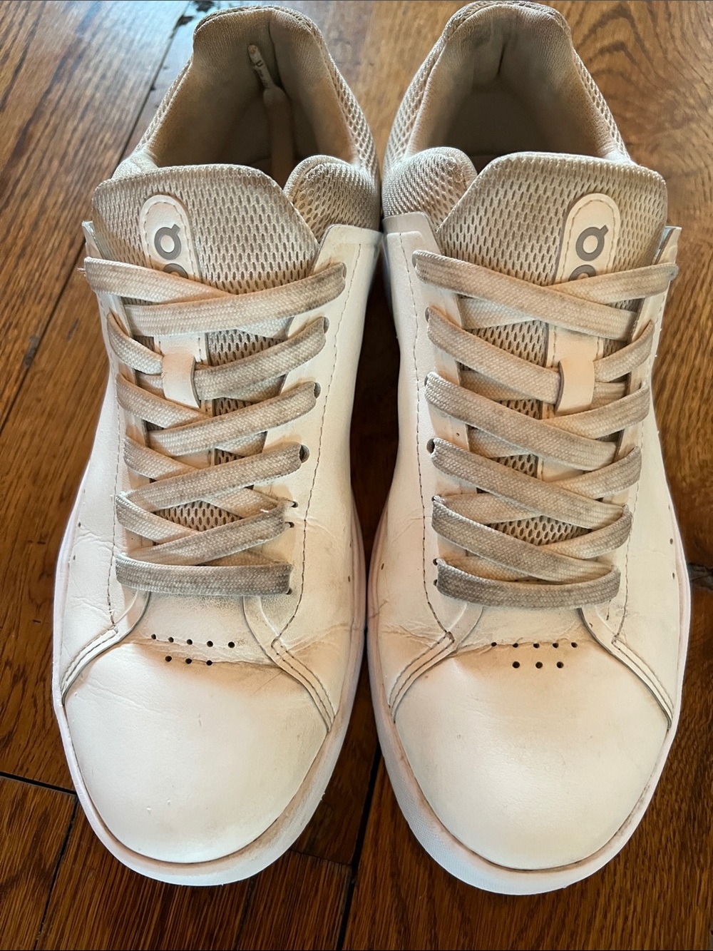 On Running Women's Low-Top Sneakers in Beige and Cream Leather